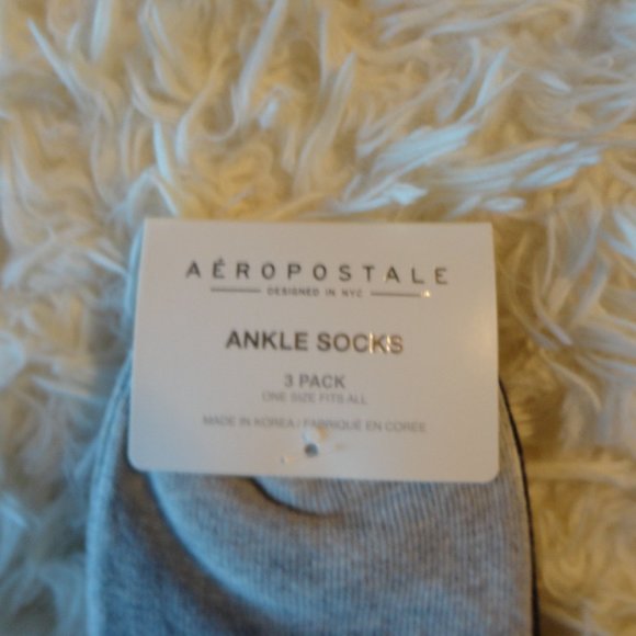 2 for $15 - NEW Aeropostale Solid Ankle Socks 3 Pair Pack - Picture 3 of 3